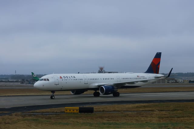 N333DX - Airbus