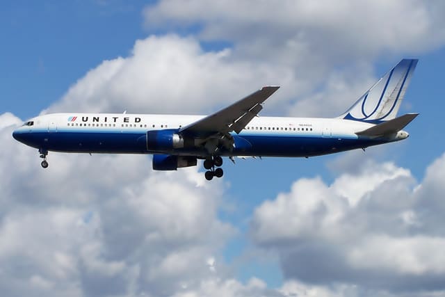 N646UA - Boeing