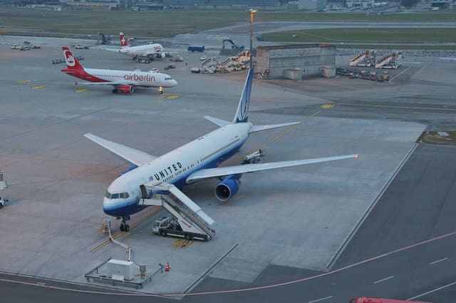 N654UA - Boeing