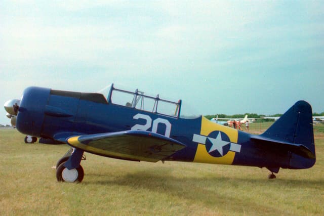 N3272G - Warbird