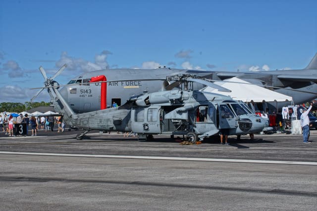  - Helicopter
