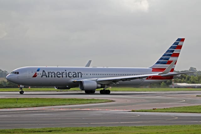 N386AA - Boeing