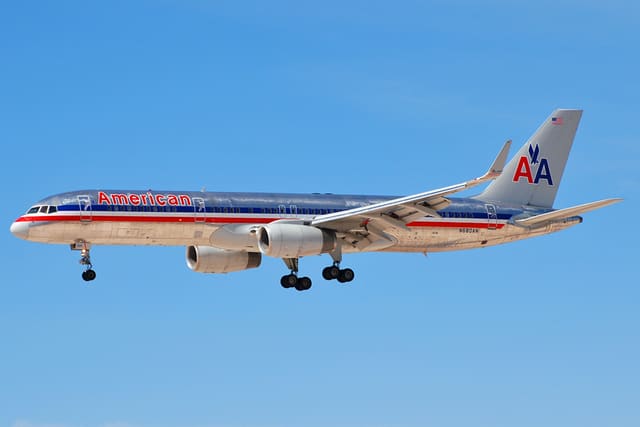 N680AN - Twin-engine aircraft