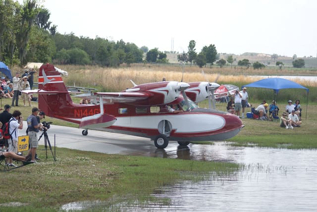 N144GW - Twin-engine aircraft