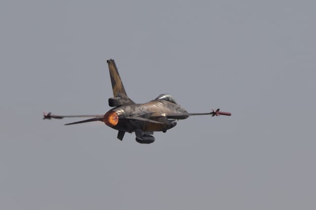  - Single-engine aircraft