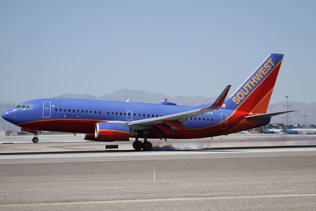 N725SW - Boeing