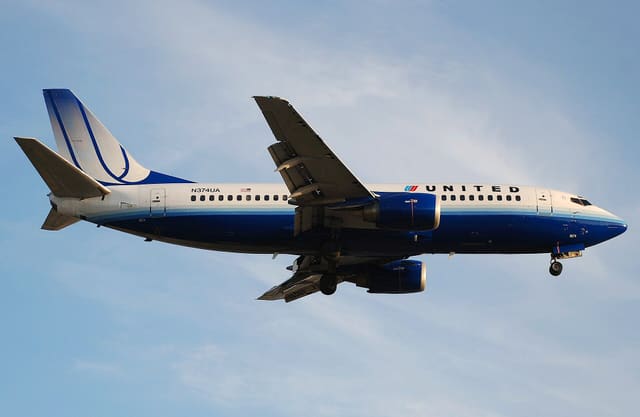 N374UA - Boeing