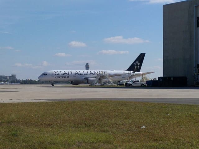 N14120 - Twin-engine aircraft