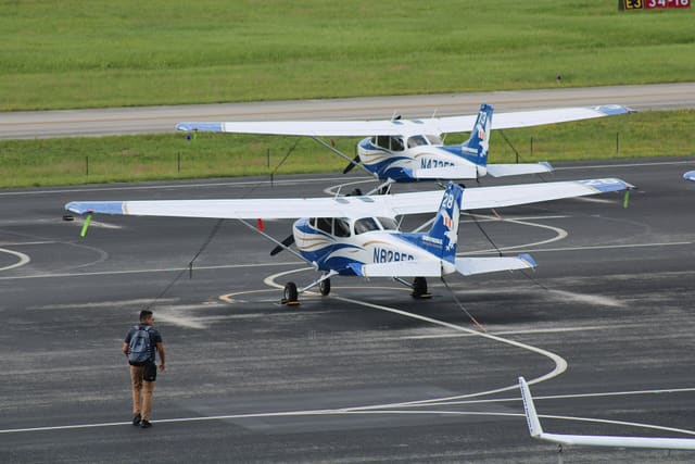 N828ER - Aircraft