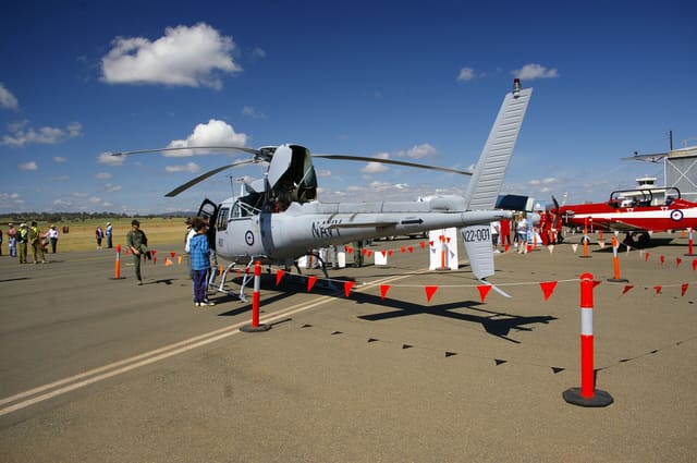 N22 - Helicopter