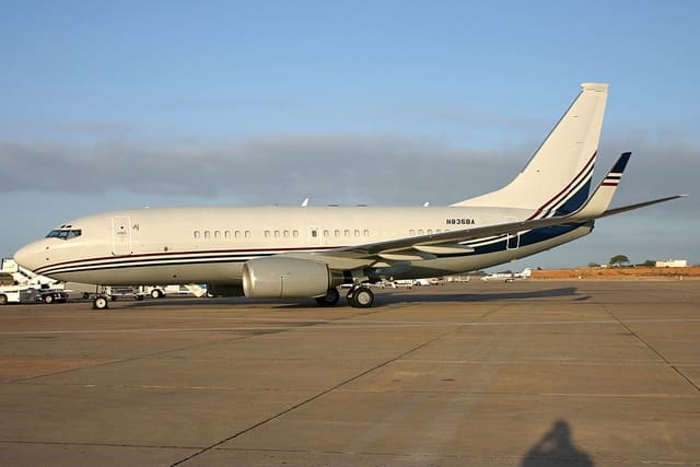 N836BA - Twin-engine aircraft