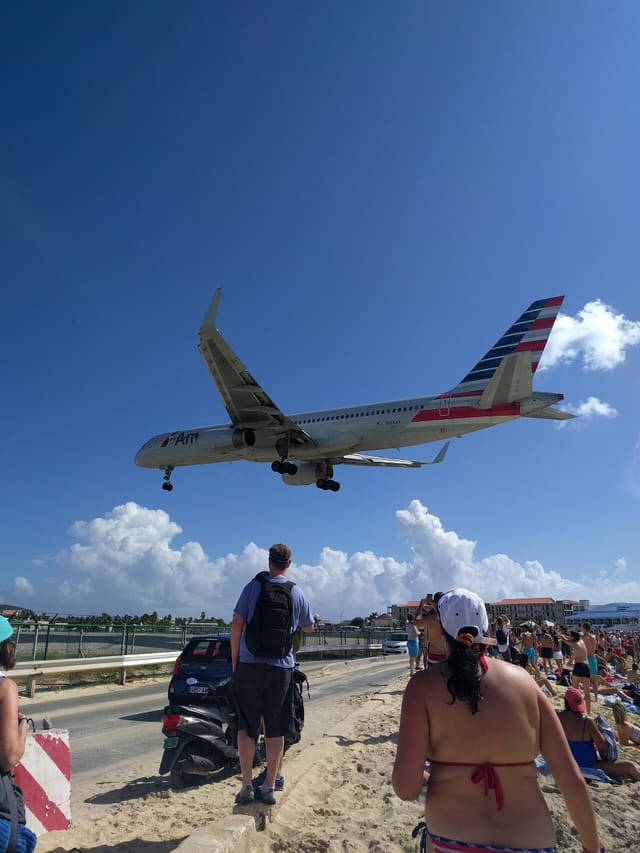 N198AA - Boeing