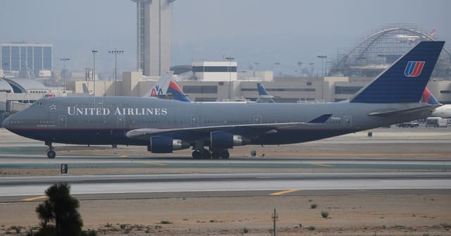N194UA - Boeing