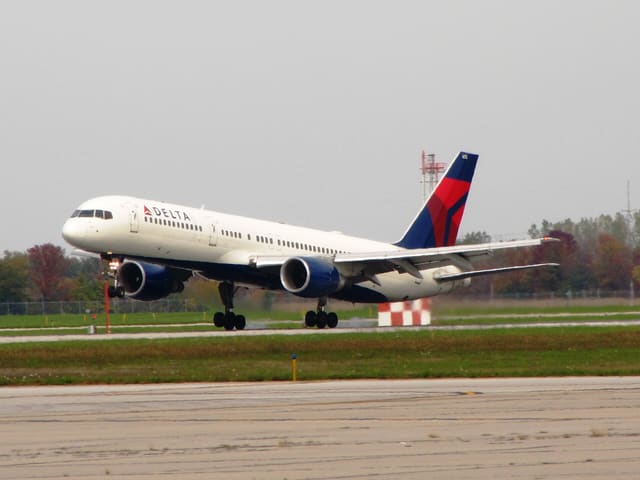 N655DL - Boeing