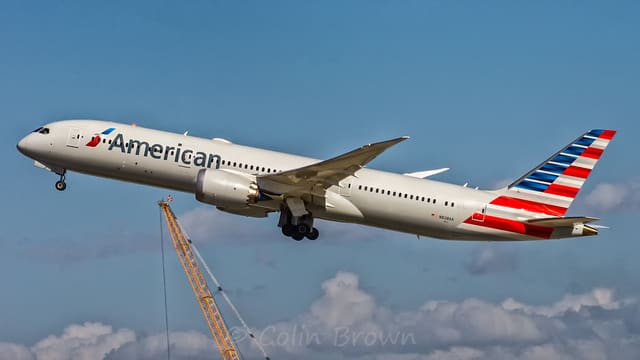 N828AA - Boeing