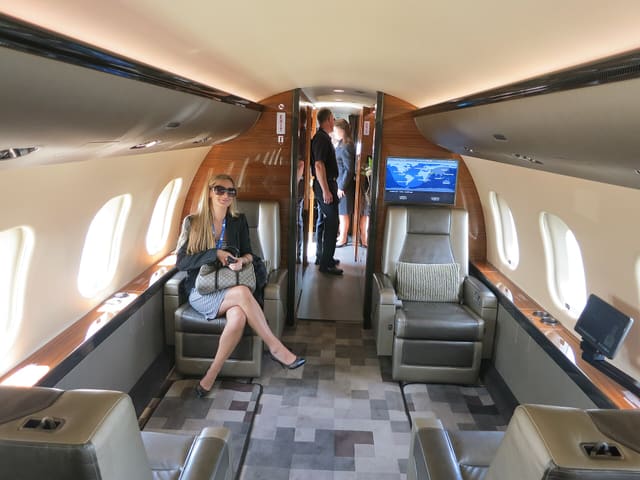 N381GX - Business jet