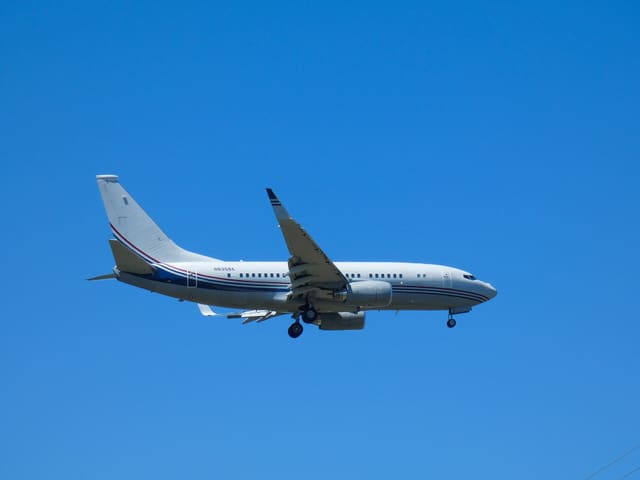 N835BA - Twin-engine aircraft