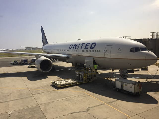 N772UA - Boeing