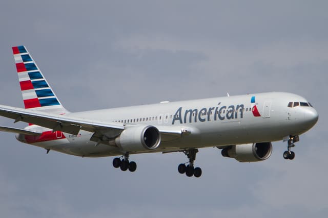 N386AA - Boeing