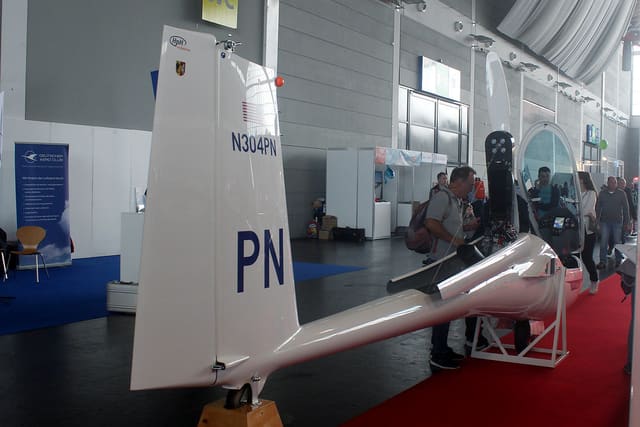 N304PN - Glider
