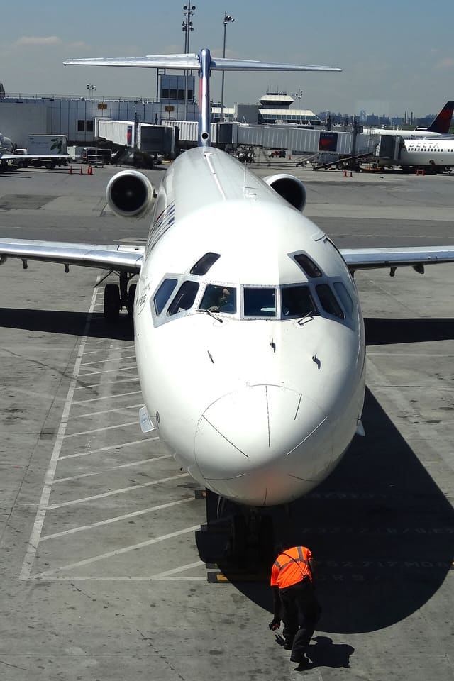 N912DL - Aircraft