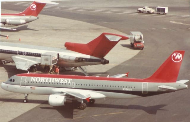 N326US - Airbus