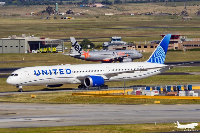 N14011 - Boeing