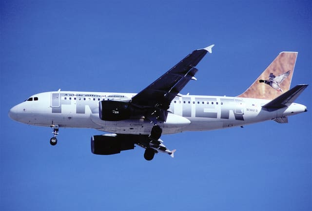 N916FR - Twin-engine aircraft