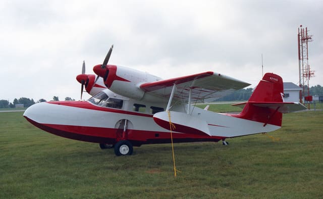 N744G - Twin-engine aircraft