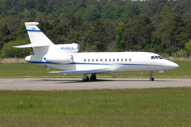 N240LG - Business jet