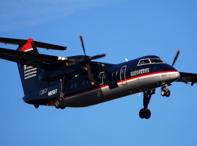 N825EX - De Havilland