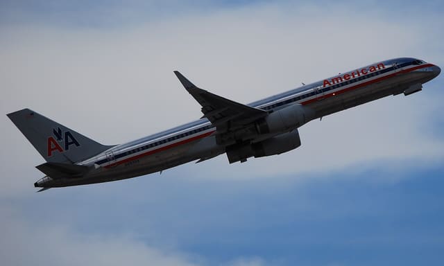 N693AA - Boeing
