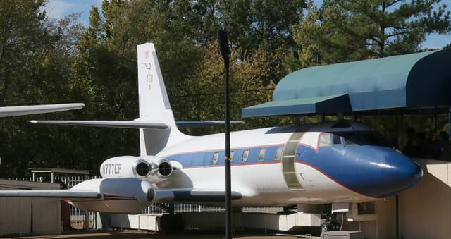 N777EP - Business jet