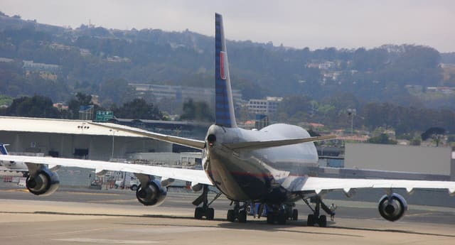 N178UA - Boeing