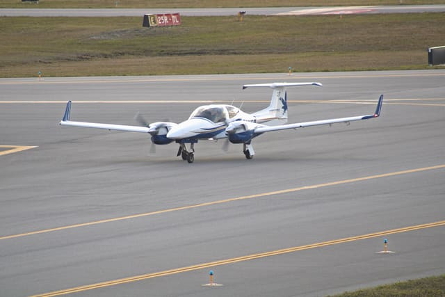 N327ER - Diamond