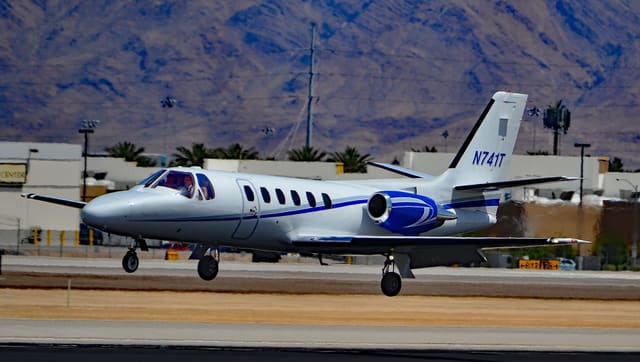 N741T - Business jet