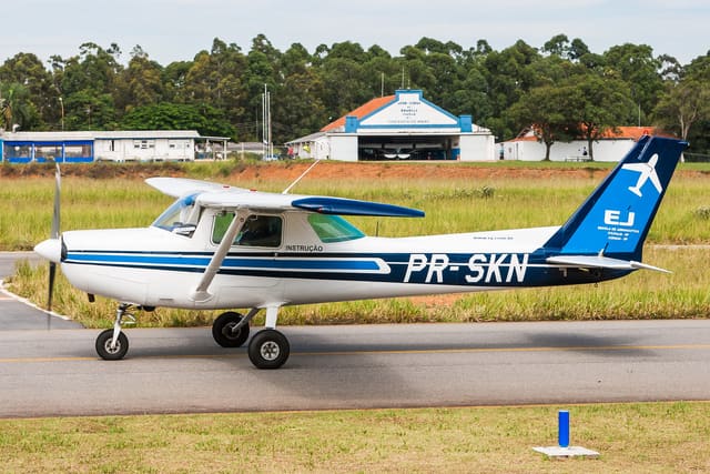 PR-SKN - Single-engine aircraft