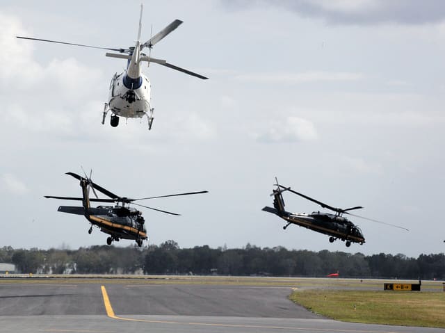 N72760 - Helicopter