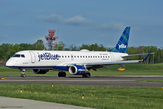 N306JB - Embraer