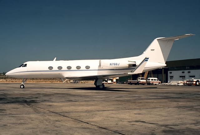N768J - Business jet