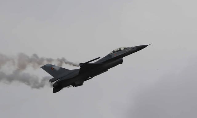  - Single-engine aircraft