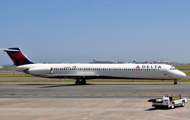 N976DL - Aircraft