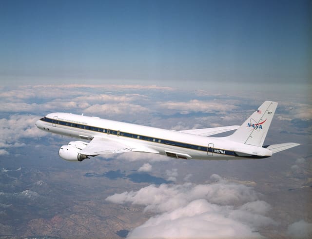 N817NA - Douglas