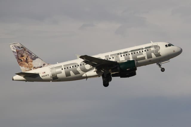 N929FR - Twin-engine aircraft