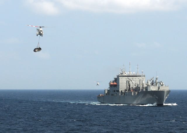 N10248 - Helicopter