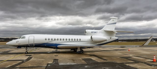 N73KT - Business jet