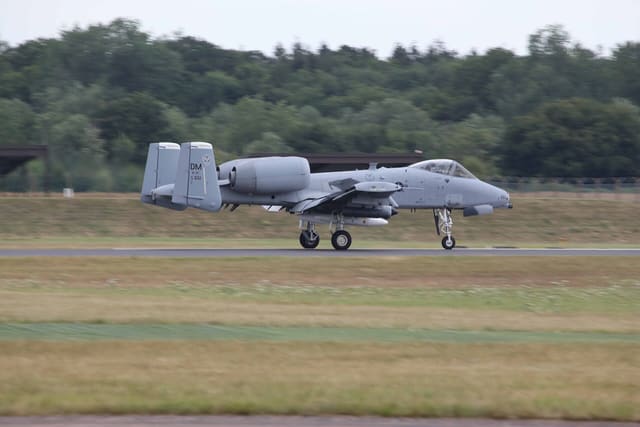  - Twin-engine aircraft