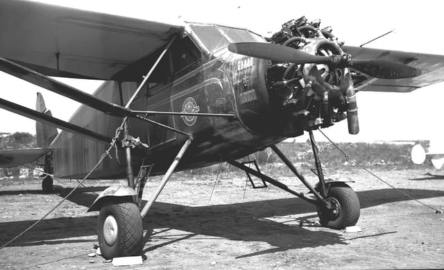 N10886 - Aircraft
