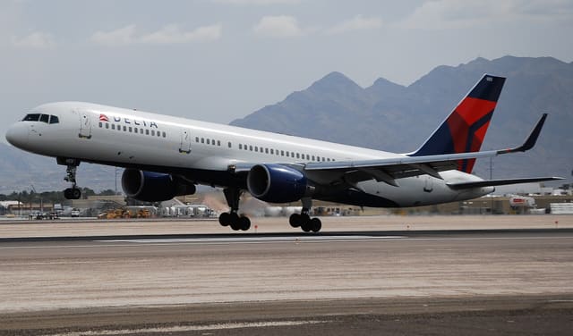 N688DL - Boeing