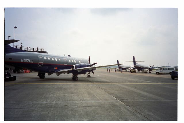 N317UE - Twin-engine aircraft